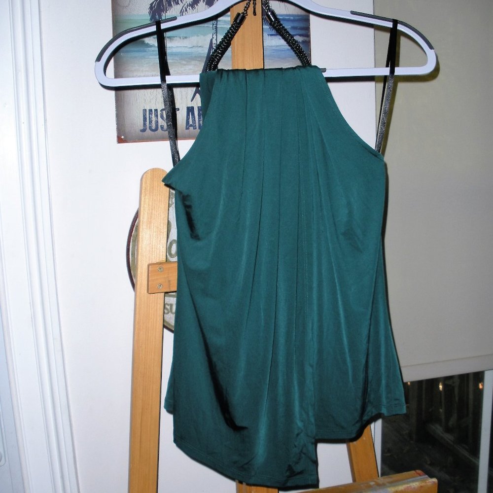 BEBE soft dark green halter top gunmetal chain hoop neck closure